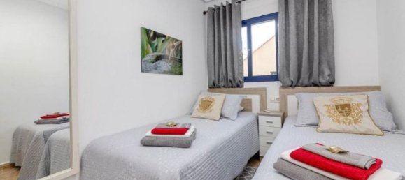 2 bedrooms Penthouse in Cabo Roig, Spain No. 175802 12