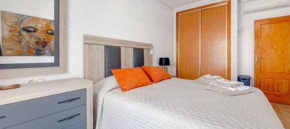 2 bedrooms Penthouse in Cabo Roig, Spain No. 175802 11