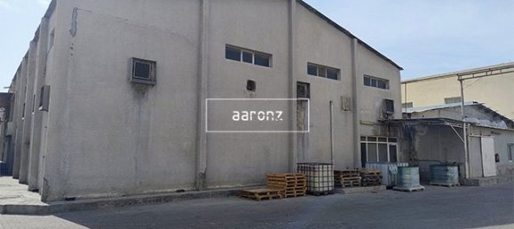 418.1m² Warehouse in Al Quoz, UAE No. 56802 2