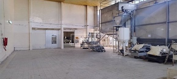 418.1m² Warehouse in Al Quoz, UAE No. 56802 14