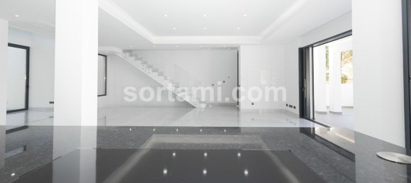 4 bedrooms House in Quarteira, Portugal No. 139087 11