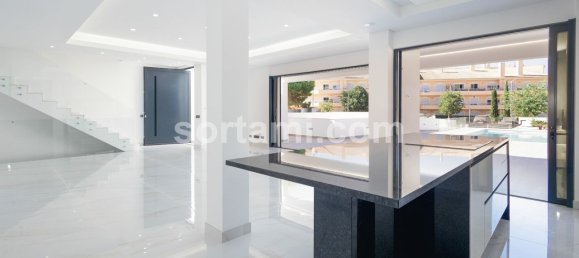 4 bedrooms House in Quarteira, Portugal No. 139087 14