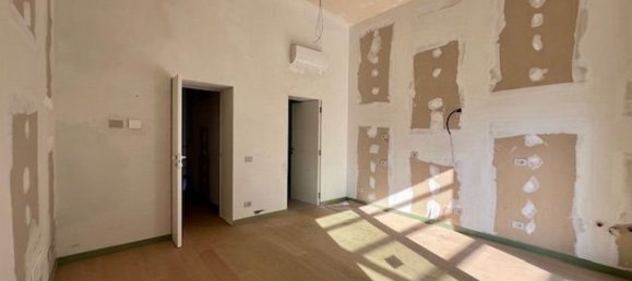 5 rooms House in Venaria Reale, Italy No. 49774 14
