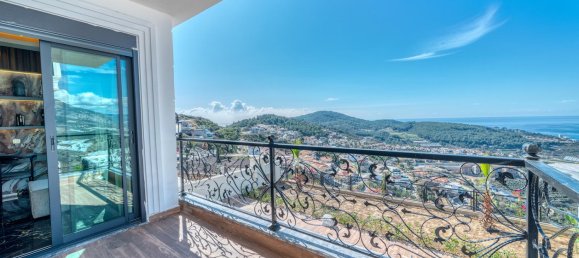 Villa de 5+1 en Kargicak, Turkey No. 27962 28