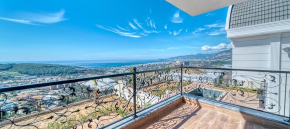 Villa de 5+1 en Kargicak, Turkey No. 27962 29