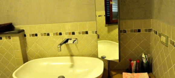 4 bedrooms House in Castelnuovo Magra, Italy No. 99175 29