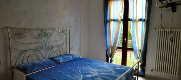 4 bedrooms House in Castelnuovo Magra, Italy No. 99175 13