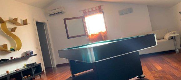 4 bedrooms House in Castelnuovo Magra, Italy No. 99175 6