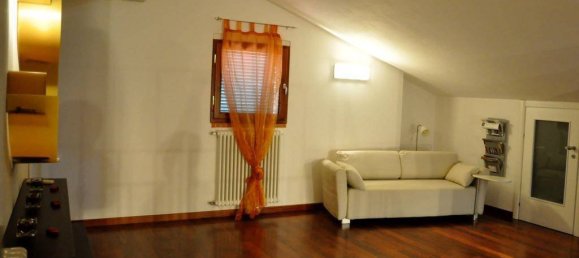 4 bedrooms House in Castelnuovo Magra, Italy No. 99175 18