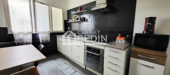 Casa de 3 dormitorios en Merignac, France No. 278754 4