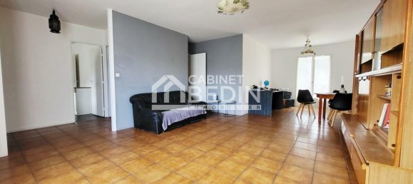 Casa de 3 dormitorios en Merignac, France No. 278754 3