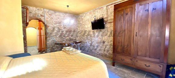 Studio in Casale Marittimo, Italy No. 171402 9