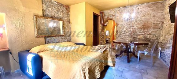 Studio in Casale Marittimo, Italy No. 171402 5