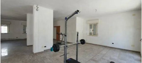 1 room Commercial property in Alba Adriatica, Italy No. 174158 3