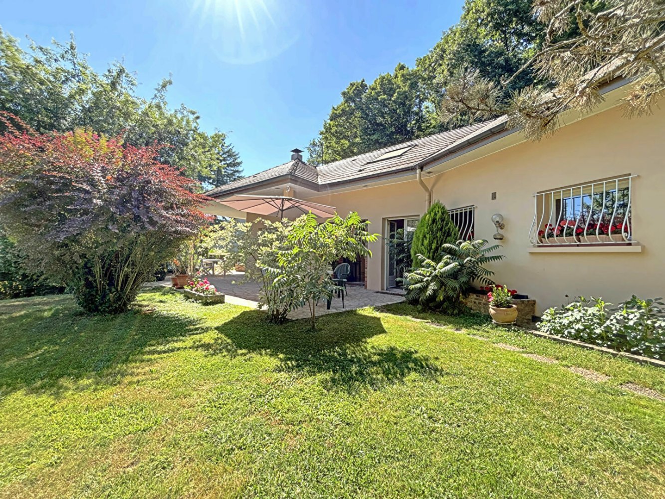 Casa de 4 dormitorios en Montagnat, France No. 362096