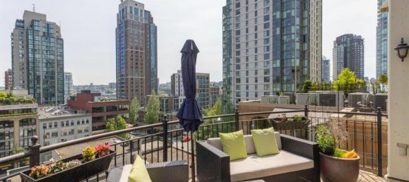 3 bedrooms Condo in British Columbia, Canada No. 1282 8