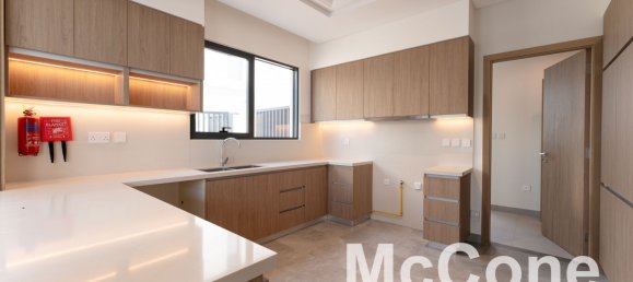 5 Schlafzimmer Villa in Al Furjan, UAE, Nr. 35175 22