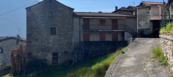 4 rooms House in Bellano, Italy No. 124886 2