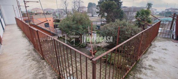 2 bedrooms Apartment in Cameri, Italy No. 228358 30