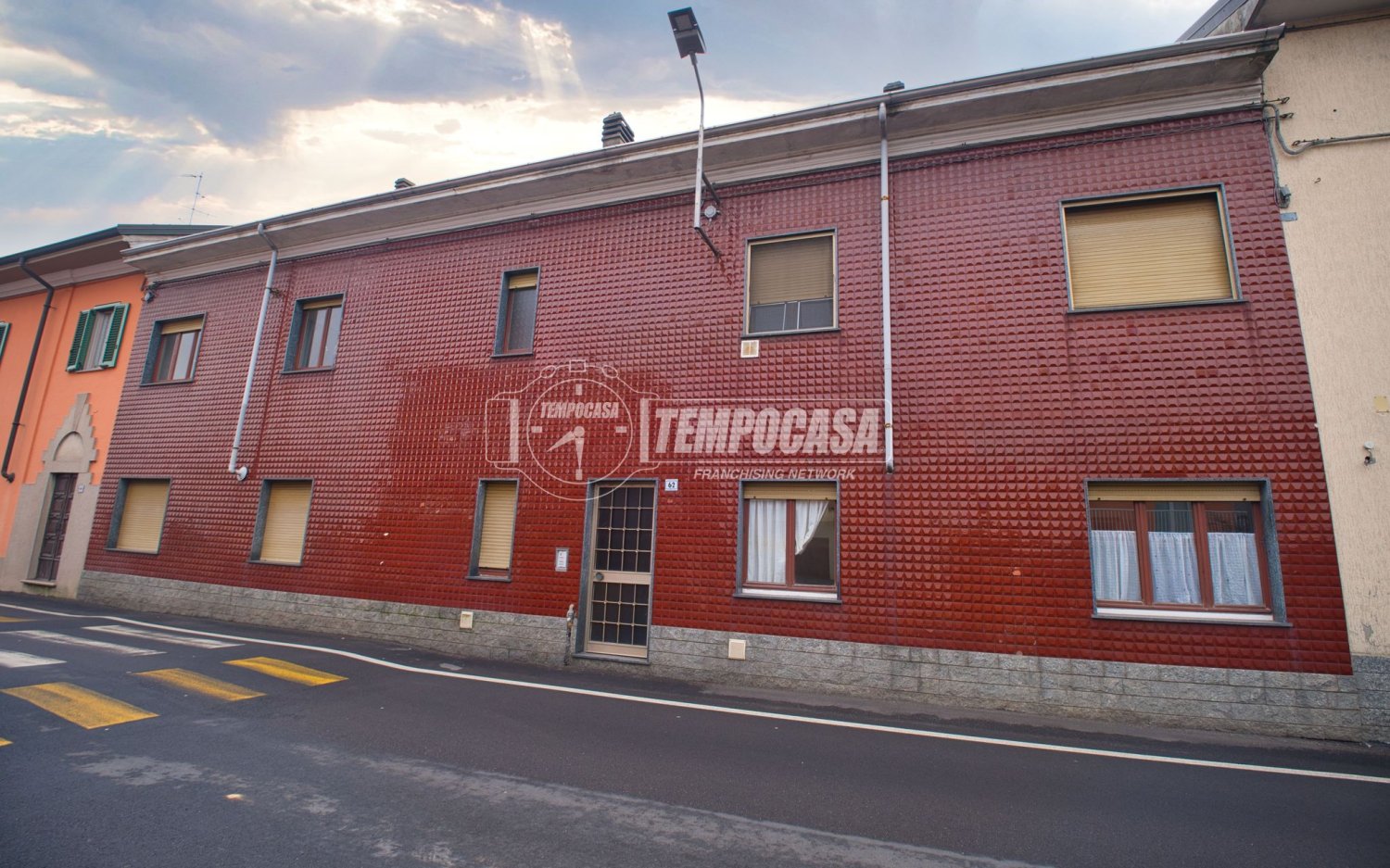 2 bedrooms Apartment in Cameri, Italy No. 228358