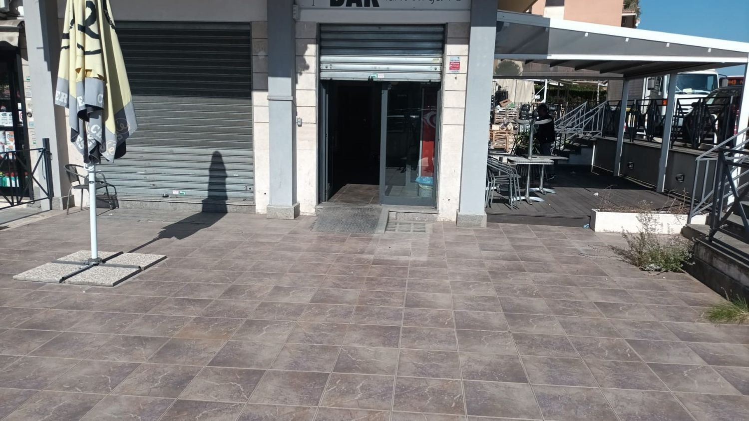  عقار تجاري في Rome, Italy 80متر مربع رقم 147199