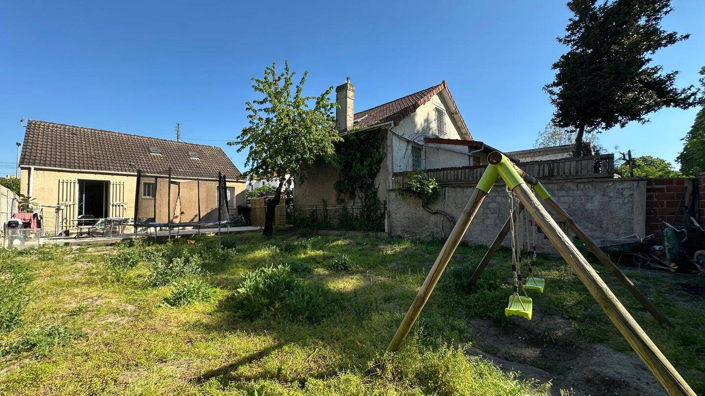 3 chambres Maison à Aulnay-sous-Bois, France No. 330565