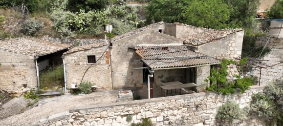 3 rooms House in Modica, Italy No. 235588 5