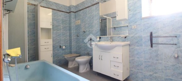 Apartamento de 4 habitaciónes en Reggio Calabria, Italy No. 284292 11