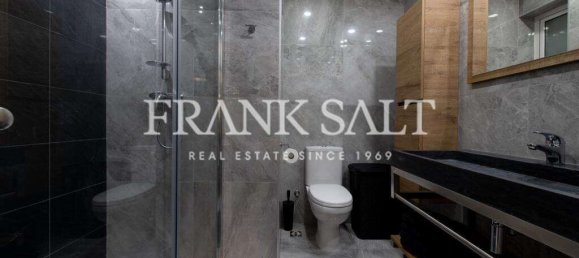 2 bedrooms Apartment in Ta' Xbiex, Malta No. 9400 9