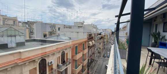 1 Schlafzimmer Penthouse in Bari, Italy, Nr. 27238 28