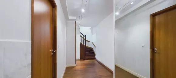 2 bedrooms Apartment in Troyes, France No. 47671 2