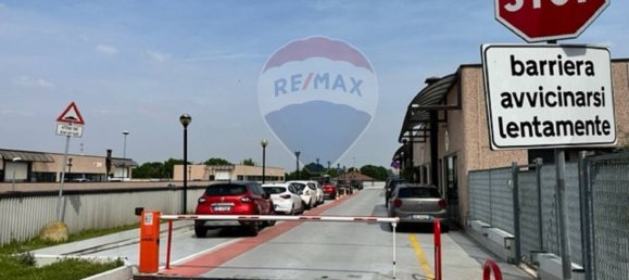 مستودع في Assago, Italy 250متر مربع رقم 88198 18