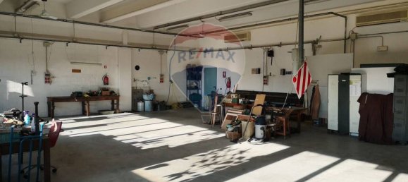 مستودع في Assago, Italy 250متر مربع رقم 88198 9