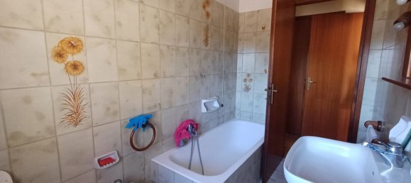 4-salle Appartement à Casteggio, Italy No. 309084 12