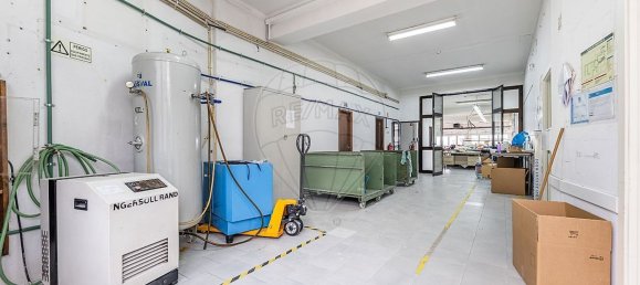 Склад 372м² в Селорику ди Башту, Португалия № 37493 2