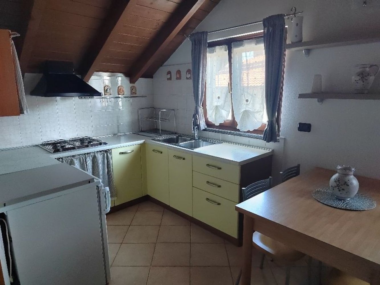 Квартира с 1 спальней в Марьяно Коменсе, Италия № 382833