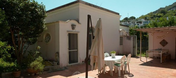 Вилла с 2 спальнями в Капри, Италия № 381081 21