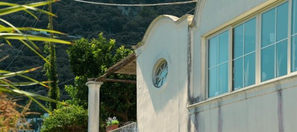 Вилла с 2 спальнями в Капри, Италия № 381081 3