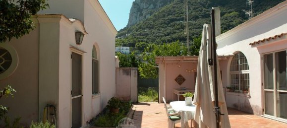 Вилла с 2 спальнями в Капри, Италия № 381081 24