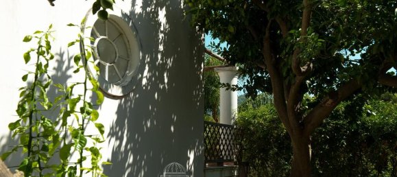 Вилла с 2 спальнями в Капри, Италия № 381081 18