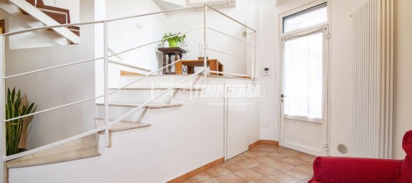 4-salle Appartement à Milan, Italy No. 242372 14