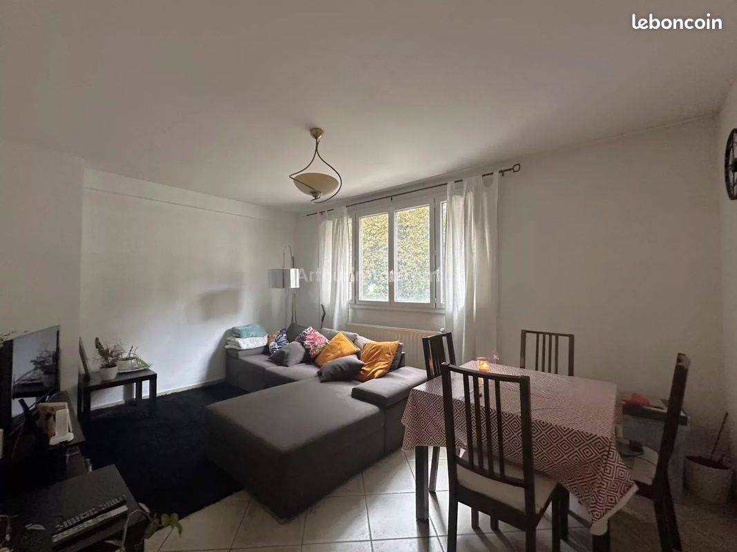 2 غرف نوم شقة في Livry-Gargan, France رقم 163062