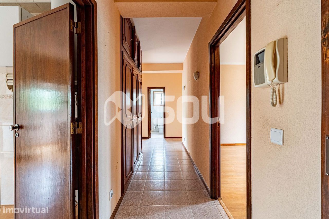 3 bedrooms Apartment in Matosinhos, Portugal No. 209963