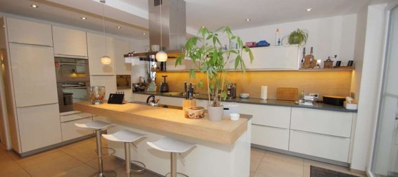 Villa de 5 habitaciónes en Recklinghausen, Germany No. 306429 4