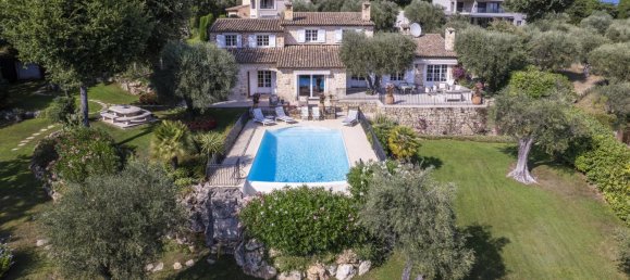 Villa de 9 dormitorios en Valbonne, France No. 1727 2