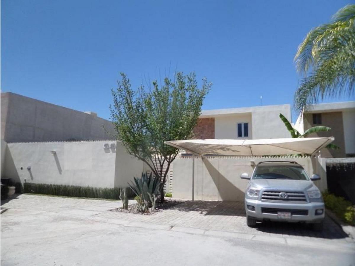3 bedrooms House in Playa Vicente, Mexico No. 181819