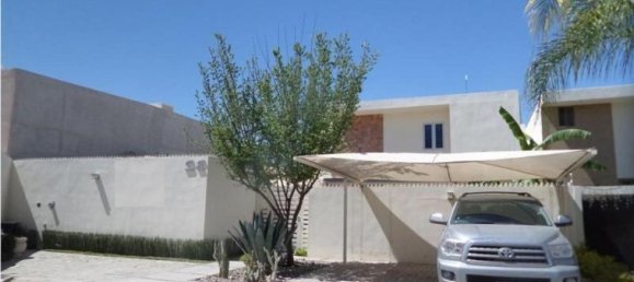 3 bedrooms House in Playa Vicente, Mexico No. 181819 2