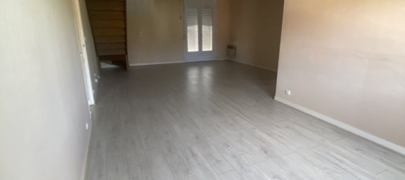 5 Schlafzimmer Doppelhaus in Noyon, France, Nr. 261465 9