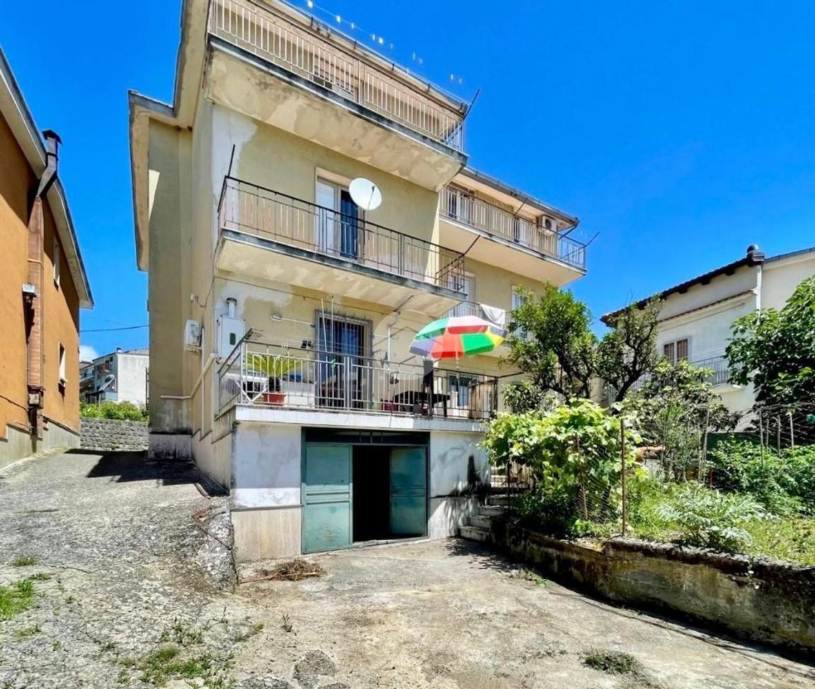 5 rooms Apartment in Torre Orsaia, Italy No. 210750