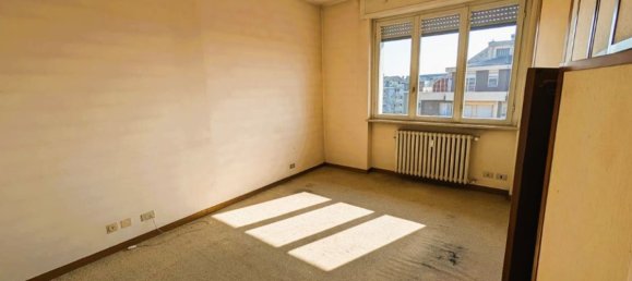 Apartamento de 4 habitaciónes en Novara, Italy No. 228012 21